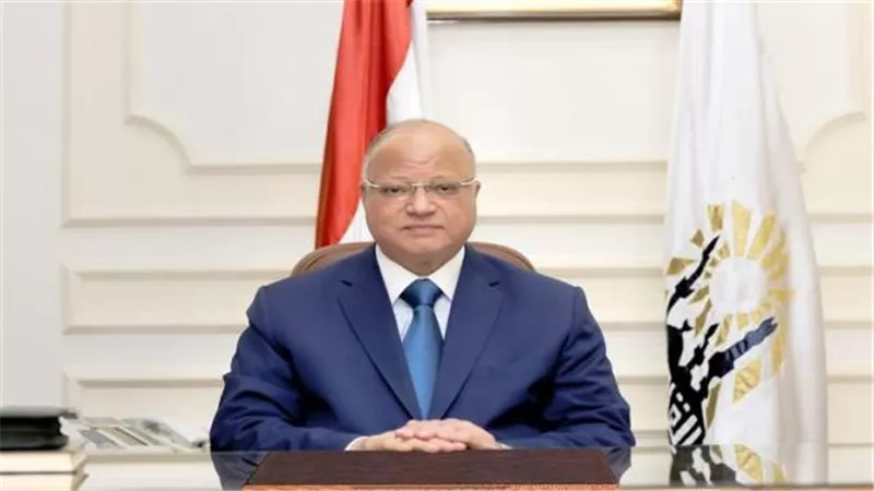 محافظ القاهرة: توريد 16ألفا و130 طن من الأقماح لمواقع التخزين حتي الآن