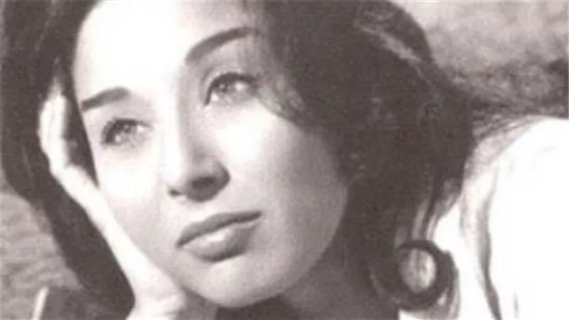 موعد ومكان عزاء شقيقة الفنانة لبنى عبد العزيز