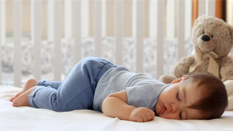 خطوات هامة لتنظيم نوم طفلك