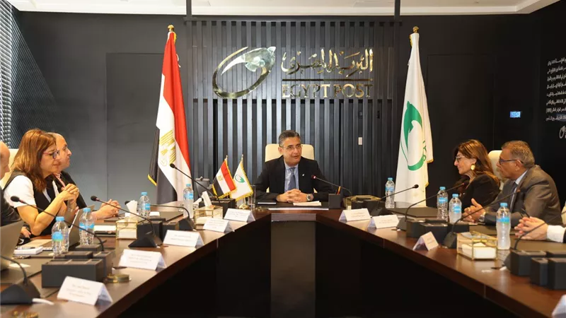 رئيس البريد يلتقي ممثلي غرفة التجارة الأمريكية