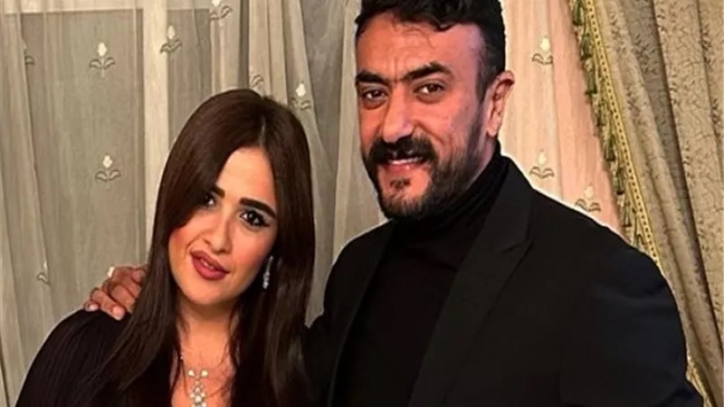 أحمد العوضي: أحب ياسمين عبد العزيز جدًا ولو ربنا أراد سنعود سويًا