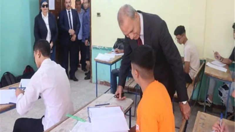 الهجان ووكيلة التعليم بالقليوبية يتفقدان لجان الدبلومات الفنية