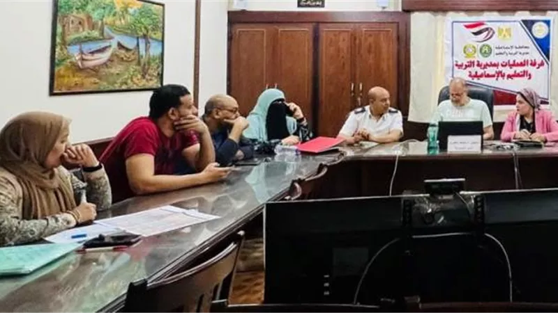 هدوء و التزام في امتحانات الدبلومات الفنية بالإسماعيلية