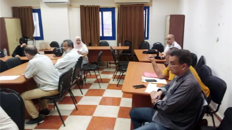 ٤٩٦٩ طالبا وطالبة يؤدون امتحانات الثانوية الفنية بمطروح