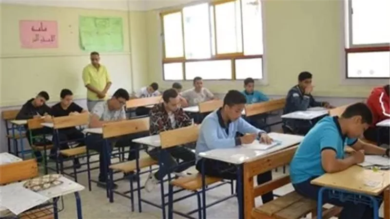 باستثناء النحو لاشكاوى من اللغة العربية فى الدبلومات بالبحيرة