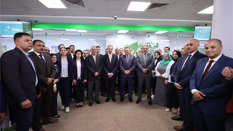 وزير الاتصالات يطالب العاملين ببريد الاسماعيلية بتوفير الخدمات المقدمة للمواطنين بكفاءة ويسر
