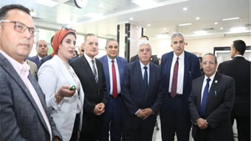 أيمن عاشور يتفقد الأعمال التنفيذية بمشروعات جامعة كفر الشيخ