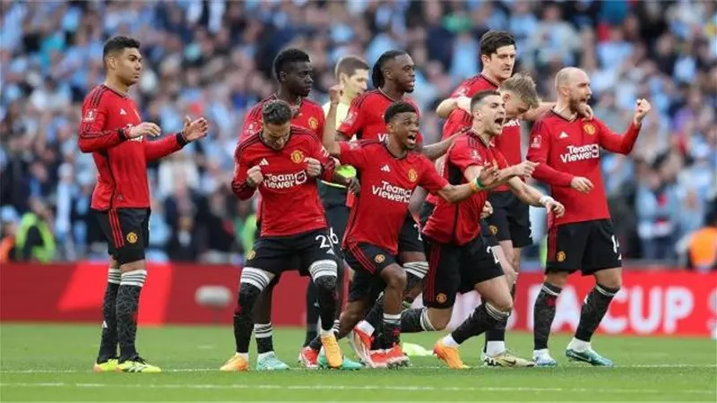 تشكيل مانشستر يونايتد امام السيتي بنهائي كأس الاتحاد الإنجليزي