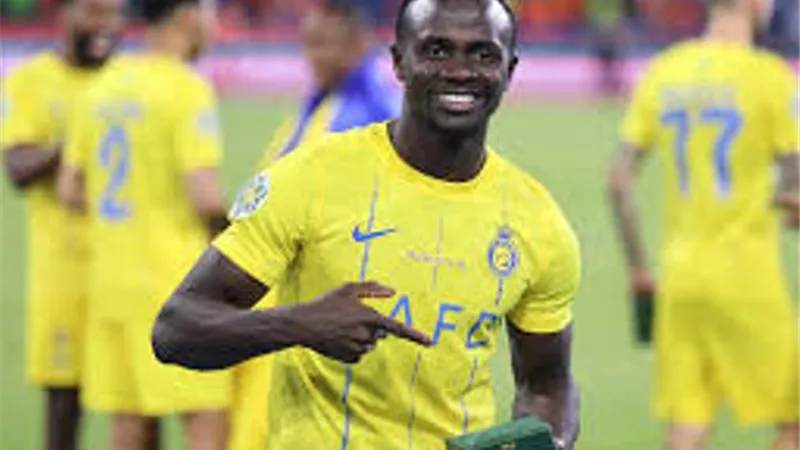 عرض إسباني يهدد استمرار ساديو ماني مع النصر