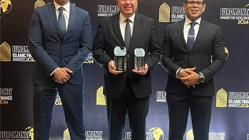 بنك مصر يحصد جائزتي أفضل بنك في مصر في مجال ائتمان الشركات وأفضل بنك إسلامي محلى بالسوق المصري لعام 2024 من مجلة يوروموني العالمية