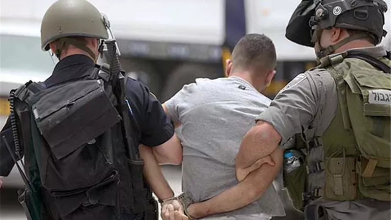 اعتقال 18 فلسطينياً من الضفة الغربية.. بينهم أسري سابقون