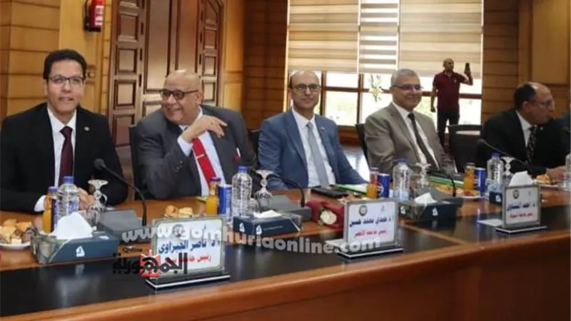 الدكتور المنشاوي يشارك اجتماع المجلس الأعلى للجامعات بكفر الشيخ