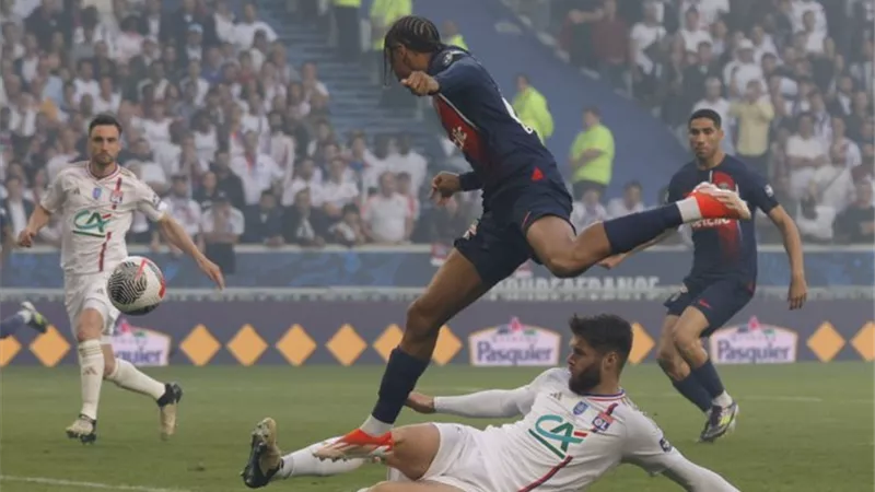 باريس سان جيرمان يسجل الهدف الثاني أمام ليون بنهائي كأس فرنسا