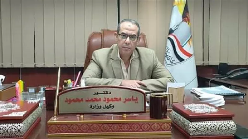 وكيل التعليم بسوهاج يحسم الجدل حول سؤال نيوتن