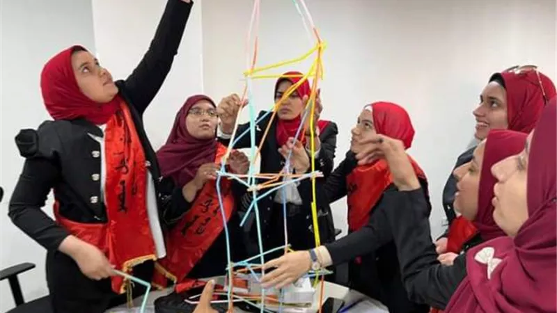 طلاب من أجل مصر بجامعة سوهاج في زيارة للمعهد المصرفي المصري