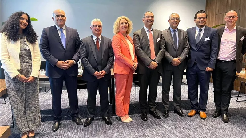 جولة ترويجية في هولندا لجذب استثمارات الهيدروجين الأخضر لمصر