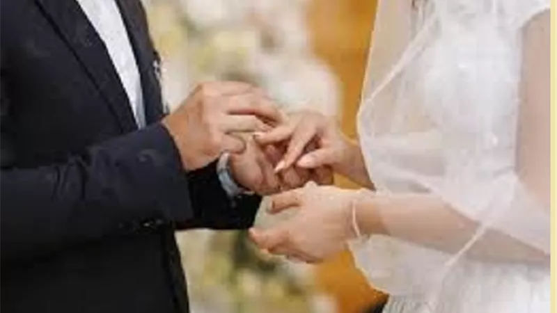 هل يُناقض طلب المرأة الزواج من الرجل الحياء
