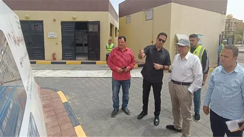 أسباب زيارة رئيس جهاز تنمية الشروق لأهم المرافق فى المدينة.. صور