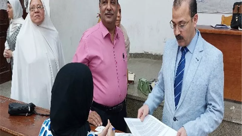 توفير كل سبل الراحة لطلاب جامعة بنها داخل لجان الامتحانات