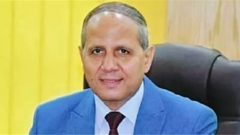استمرار أعمال تصحيح أوراق الشهادة الإعدادية