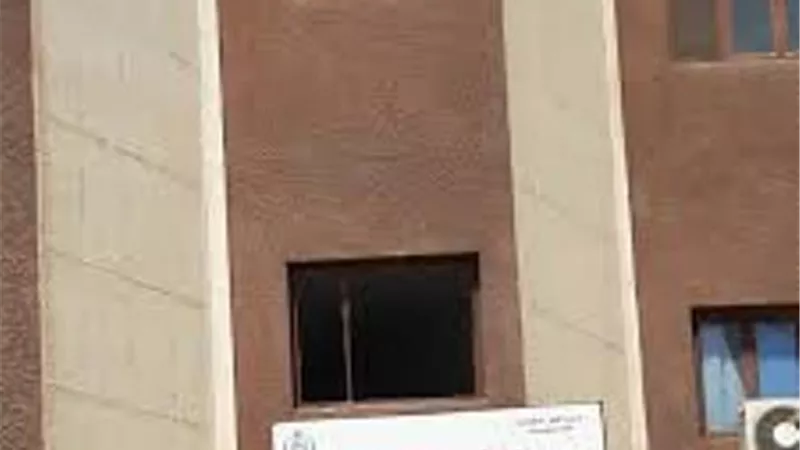 هشمت رأس زوجها والقت به من البلكونة..ظلت تبكي وادعت سقوطه!!