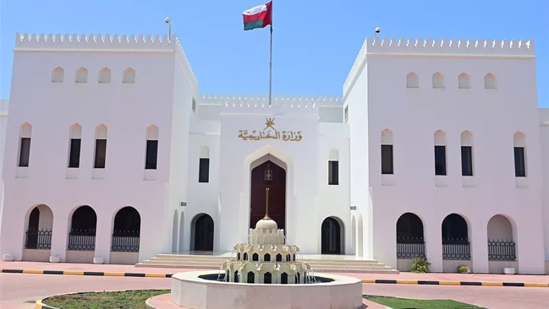 سلطنة عمان تدين استهداف خيام النازحين الفلسطينيين في رفح