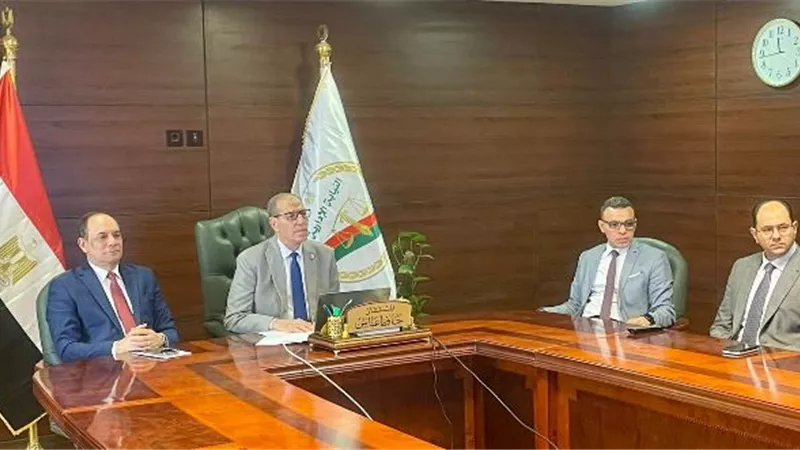 رئيس النيابة الإدارية يفتتح منظومة التحول الرقمى للطيران المدني