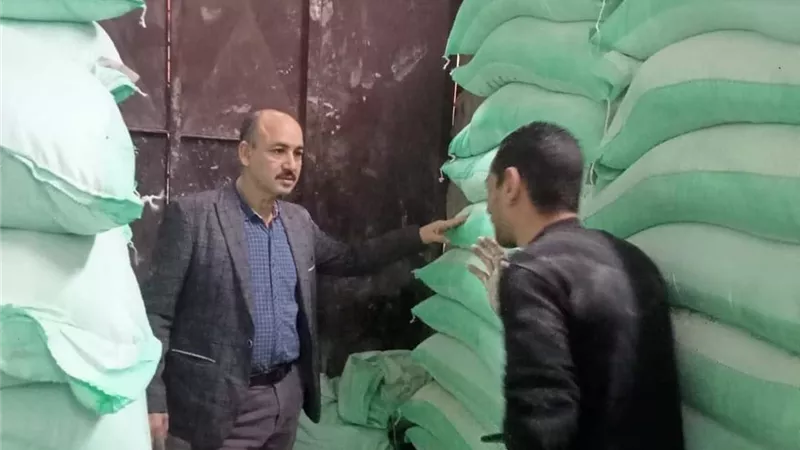 ضبط 32 طن دقيق مدعم قبل بيعه في السوق السوداء