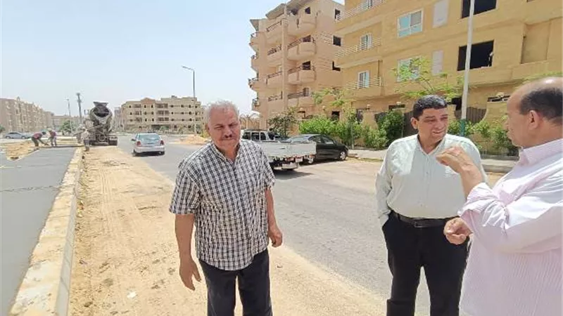 رئيس جهاز الشروق يكشف عن أحدث مشروعات الطرق الجديدة.. بالصور
