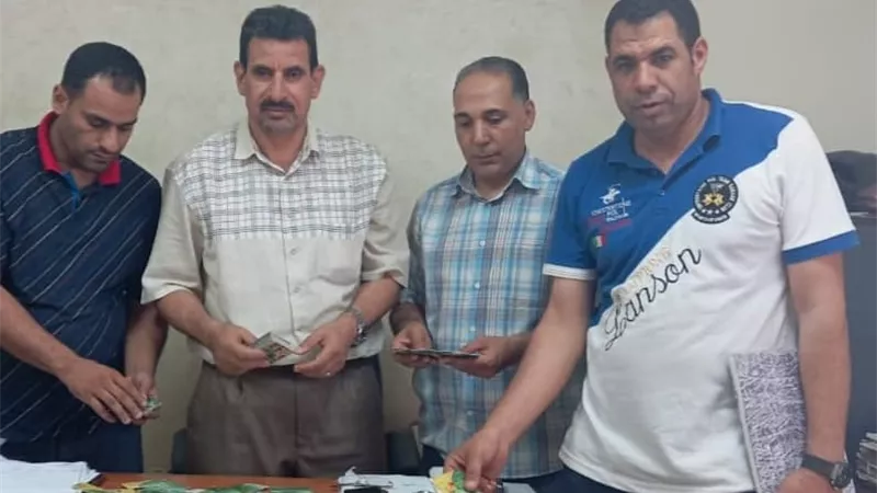 تجميع 350بطاقه تموين و2000عبوه عطور مجهوله بدمنهور