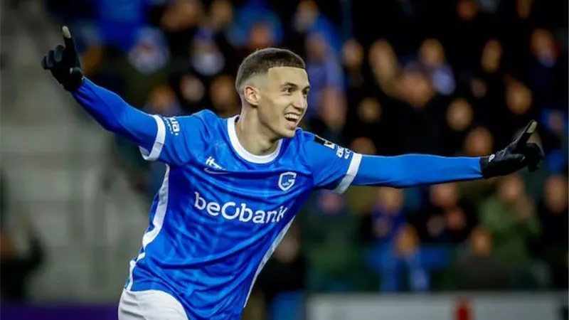 المغربي الخنوس يتوج بجائزة أفضل لاعب فى بلجيكا