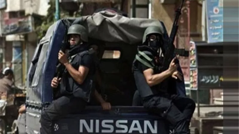 القبض على معلمين 