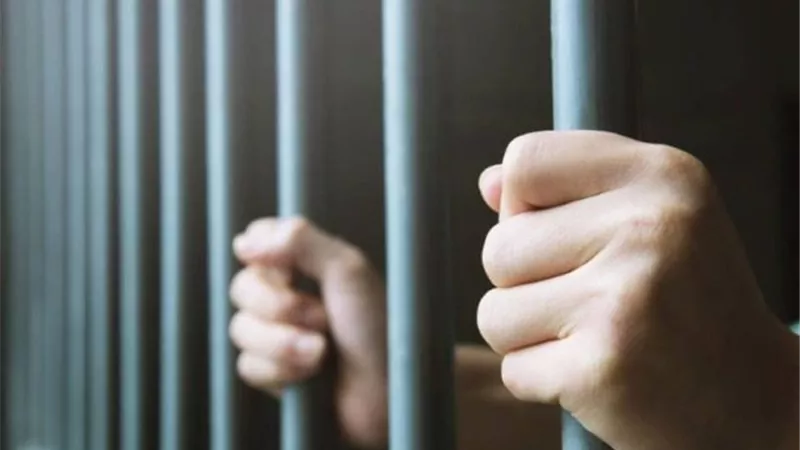 حبس بيجو 4 ايام لحيازته الشابو والسلاح