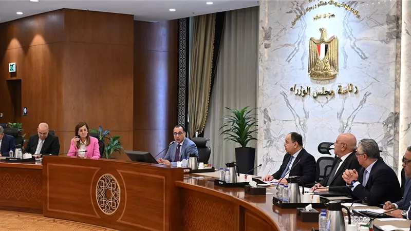 رئيس الوزراء يترأس الاجتماع الأول للجنة العليا للهيئات الاقتصادية