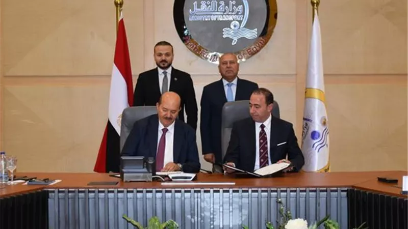 وزير النقل يشهد توقيع مذكرة إنشاء أول مشروع لتخريد السفن بميناء دمياط