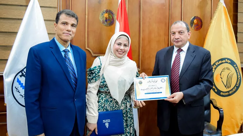 مجلس جامعة بني سويف يكرم الطلاب الفائزين بمهرجان إبداع 12