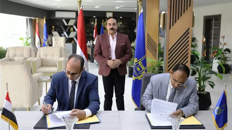 محافظ أسوان يشهد توقيع بروتوكول بين مديرية العمل ومؤسسة الناس