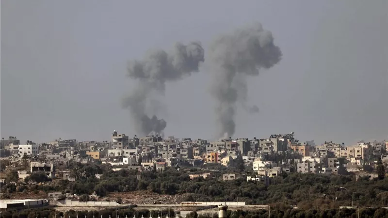 4 شهداء جراء استهداف طائرات الاحتلال منزلا برفح الفلسطينية