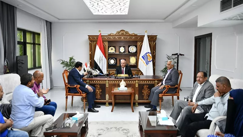 محافظ قنا يتابع ملف تقنين الأراضى وإسترداد أملاك الدولة