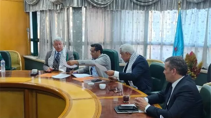 الصحفيين توقع 3 بروتوكولات طبية لخدمة أعضائها بخصم 50%
