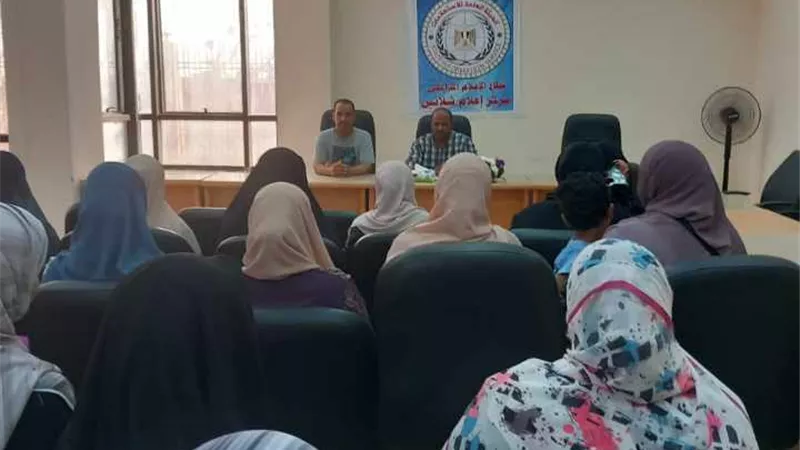 مركز اعلام شلاتين يستعرض المشروعات التنموية