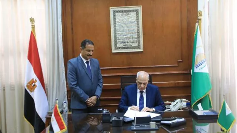 محافظ الجيزة يعتمد نتيجة الشهادة الإعدادية بنسبة نجاح ٨٧,٠٥%