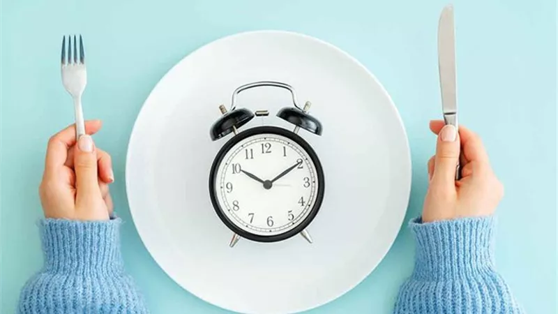 نصائح هامة لاتباع نظام الصيام المتقطع من أجل إنقاص الوزن