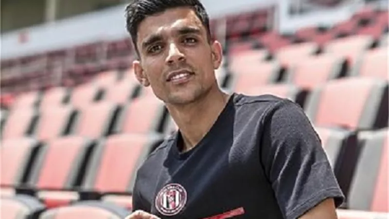 بيراميدز يزاحم الزمالك ويرصد مليون دولار لضم أشرف بن شرقي