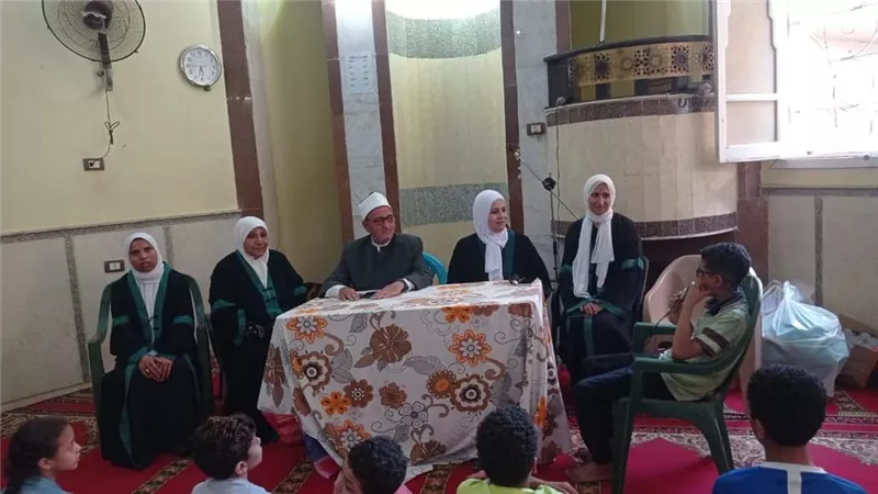 إقبال غير مسبوق على قافلة الواعظات بالمنيا