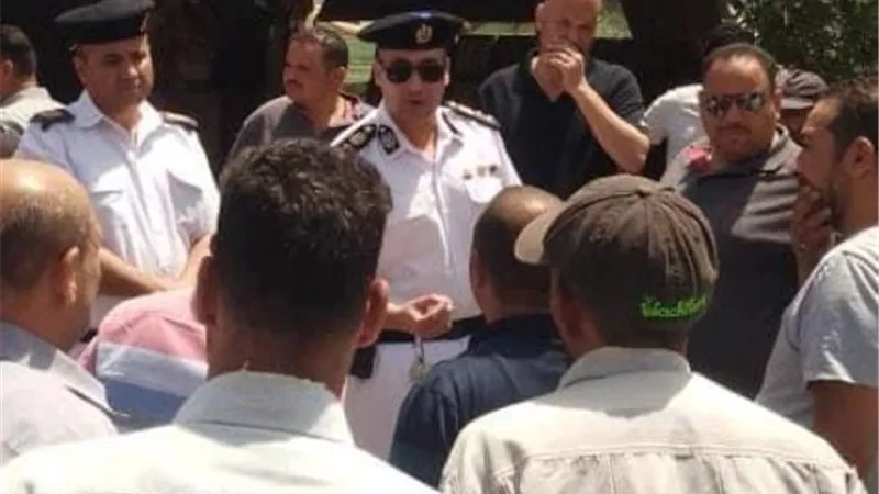 جهاز ١٥مايو يشن حملة على الأسواق لإزالة الإشغالات والمخالفات..صور