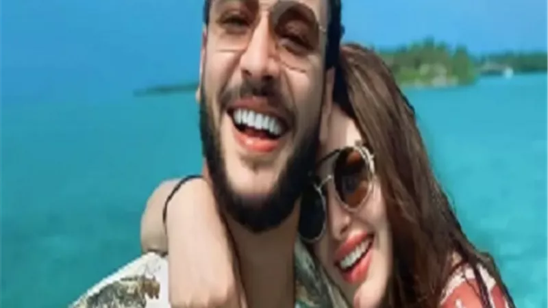 هنادي مهنا تريند بعد شائعة طلاقها من أحمد خالد صالح.. حذفت صورهما