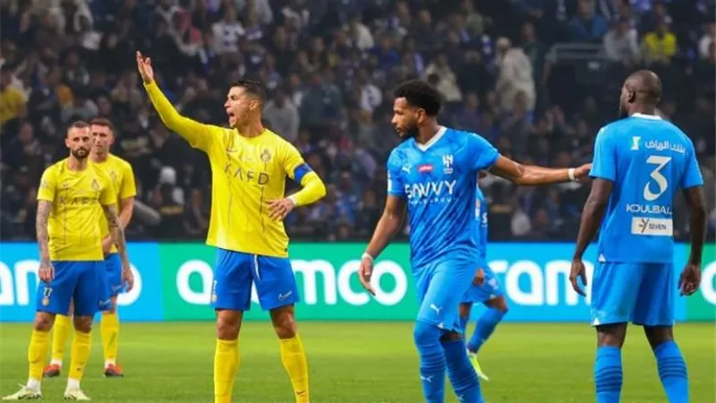 شاهد .. النصر يتعادل امام الهلال بهدف فى توقيت قاتل