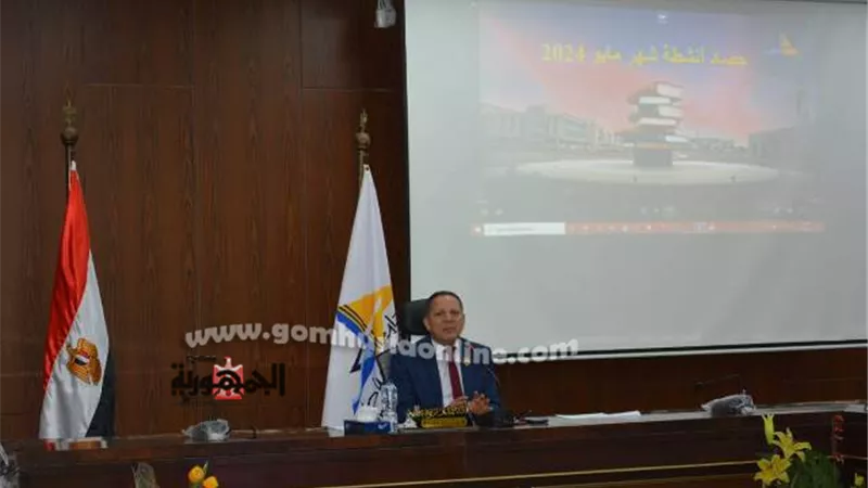 منح ١١ باحثا درجة الدكتوراة والماجستير بجامعة دمياط