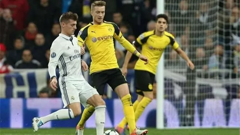 ريال مدريد وبورسيا